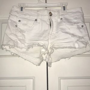 White American Eagle shorts.
